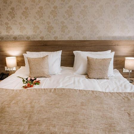 Hotel Alkor Трускавец Екстериор снимка