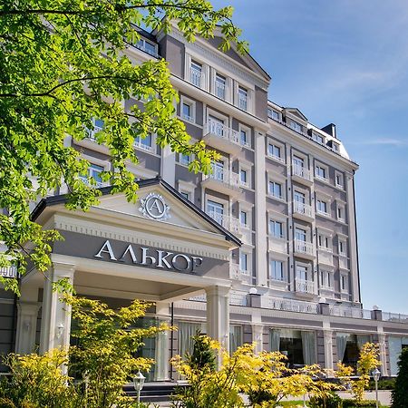 Hotel Alkor Трускавец Екстериор снимка