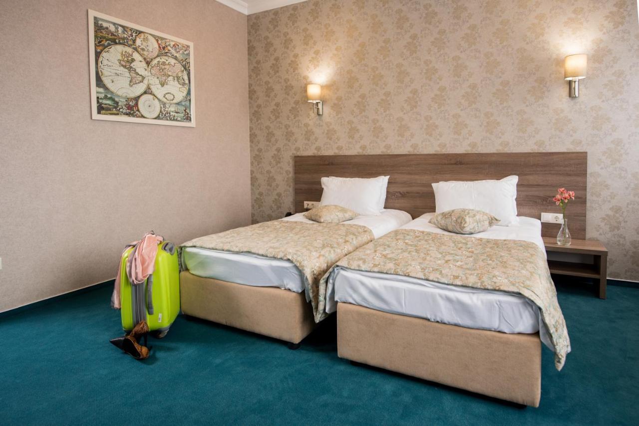 Hotel Alkor Трускавец Екстериор снимка