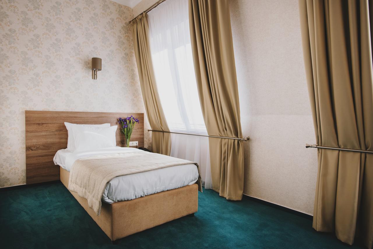 Hotel Alkor Трускавец Екстериор снимка