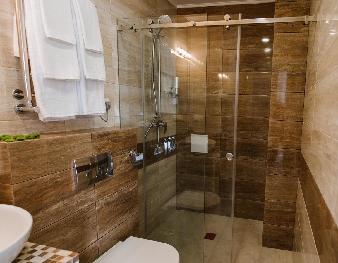 Hotel Alkor Трускавец Екстериор снимка