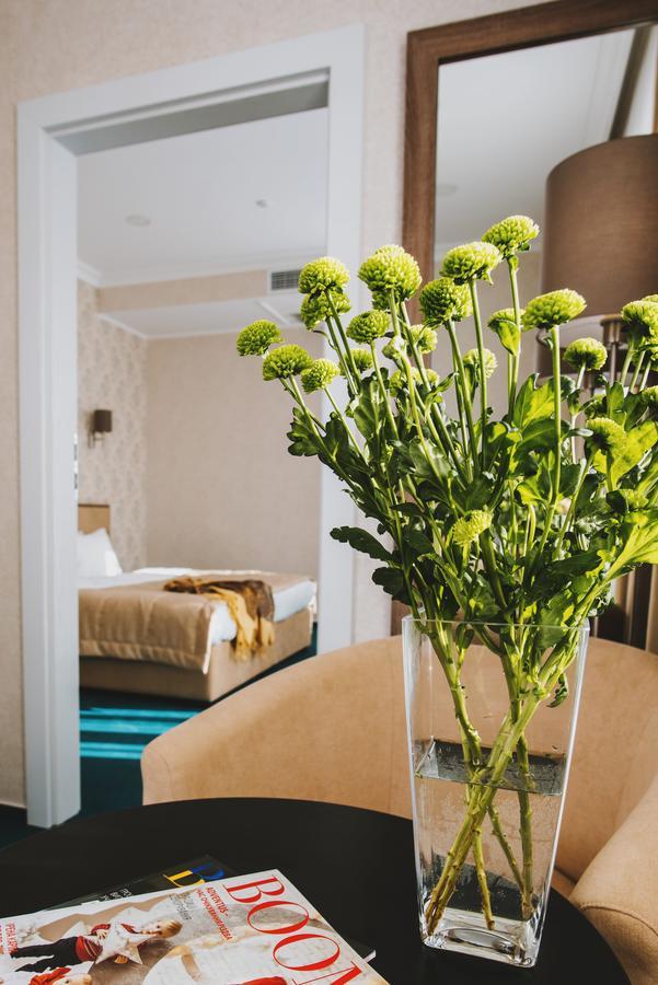 Hotel Alkor Трускавец Екстериор снимка