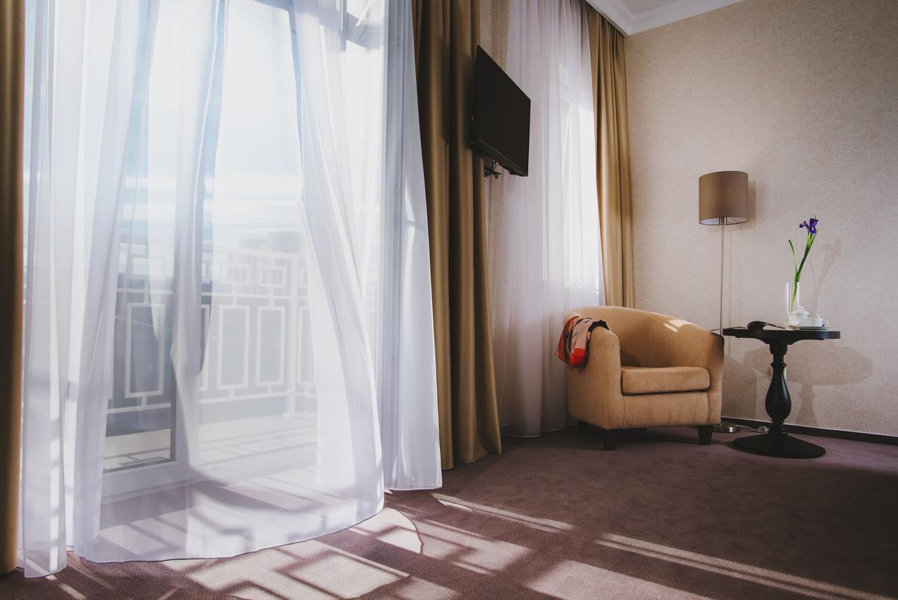 Hotel Alkor Трускавец Екстериор снимка