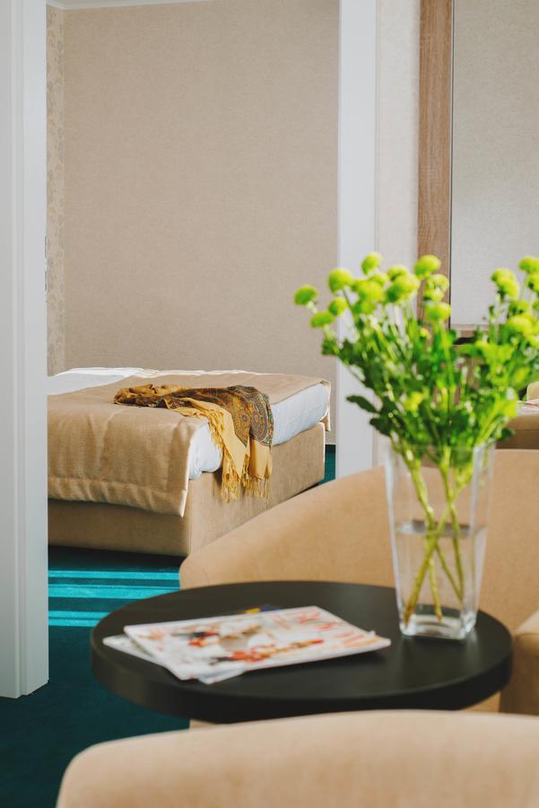 Hotel Alkor Трускавец Екстериор снимка