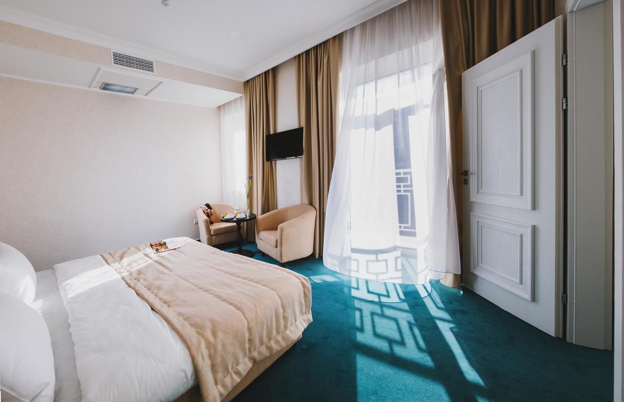 Hotel Alkor Трускавец Екстериор снимка