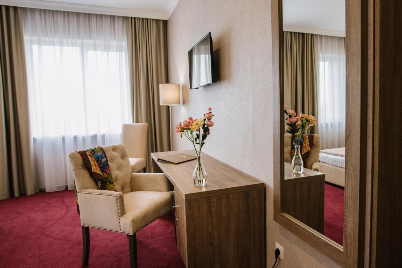 Hotel Alkor Трускавец Екстериор снимка